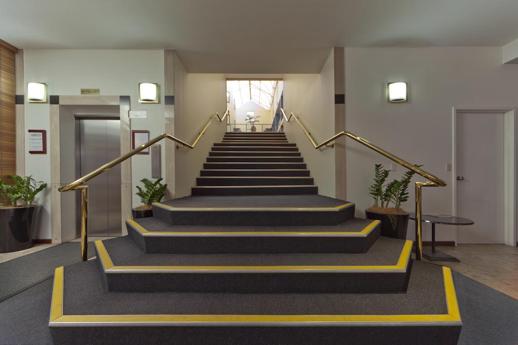 Madison Capital Executive Apartments Canberra Esterno foto